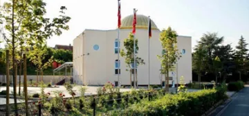 PKK/PYD yandaşları bir cami ve lokale saldırdı