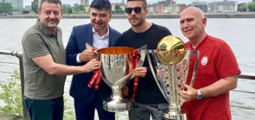 Podolski Galatasaray'ı ve İstanbul’u unutamıyor