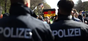 Essen’de AfD kongresine karşı çıkanlarla polis arasında arbede çıktı Essen’de AfD kongresine karşı çıkanlarla polis arasında arbede çıktı