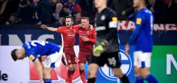 Schalke 04 Düsseldorf maçında gol yağmuru