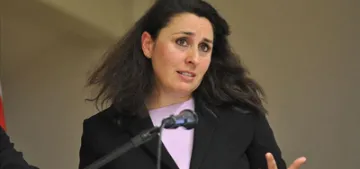 Türk avukata ırkçı tehdit nedeniyle 38 polis açığa alındı