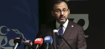 Bakan Kasapoğlu Köln’de gençlerle buluştu Bakan Kasapoğlu Köln’de gençlerle buluştu