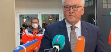 Berlin’de koronavirüs nedeniyle ölenler anısına tören