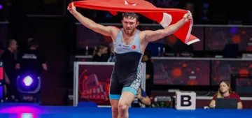 Milli güreşçi Süleyman Avrupa şampiyonu oldu Milli güreşçi Süleyman Avrupa şampiyonu oldu