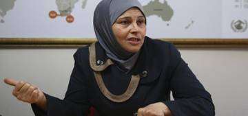 Suriyeli anne Almanya'da koruyucu aileye verilen cocugunu istiyor