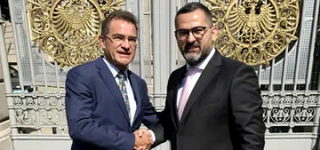 Türk-Alman iliskilerinin düzelmesi icin is dünyasi da girisim baslatti