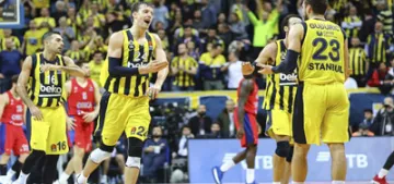THY Avrupa Ligi'nde Fenerbahçe liderliği bırakmıyor
