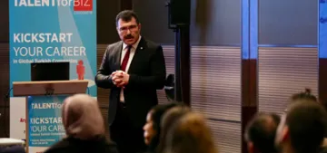 Türkiye nitelikli insan kaynaklarıyla ilgileniyor