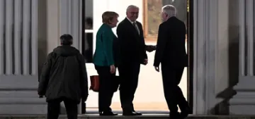 Koalisyon görüşmeleri ucu açık olarak başladı