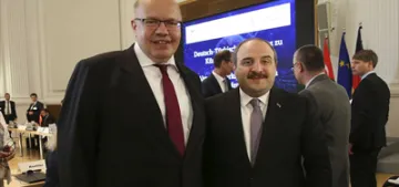 Bakan Varank Alman mevkidaşı ile görüştü Bakan Varank Alman mevkidaşı ile görüştü