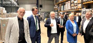 Başbakan adayı Wüst, Türk biyoteknoloji şirketini ziyaret etti