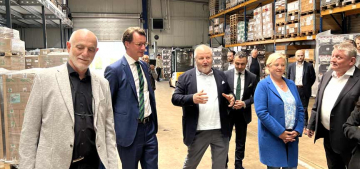 Başbakan adayı Wüst, Türk biyoteknoloji şirketini ziyaret etti