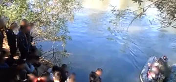 Yunanistan'ın göçmenleri zorla geri gönderme görüntülerini yayınladı Yunanistan'ın göçmenleri zorla geri gönderme görüntülerini yayınladı