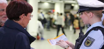 Alman havaalanlarinda Yunan polisler bulunacak Alman havaalanlarinda Yunan polisler bulunacak