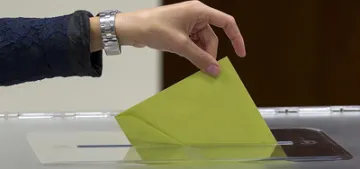 Yurt dışında ilk oylar verilmeye başlandı