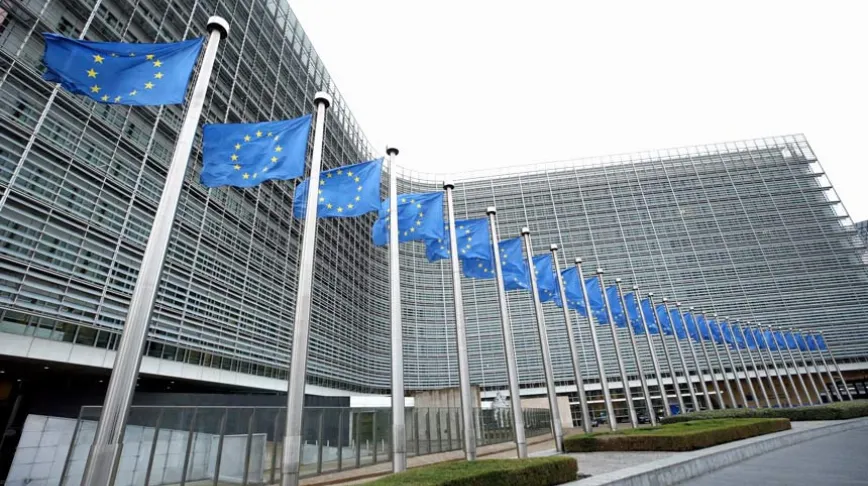 AB üyesi 6 ülkede ABD, müttefikten çok "tehdit" olarak görülüyor