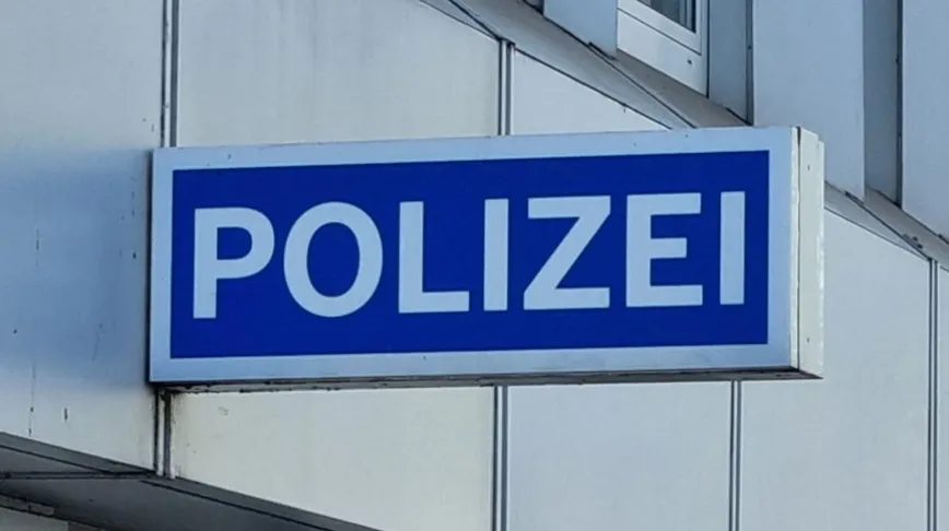 Almanya'da kaç aşırı sağcı hakkında yakalama kararı bulunuyor?