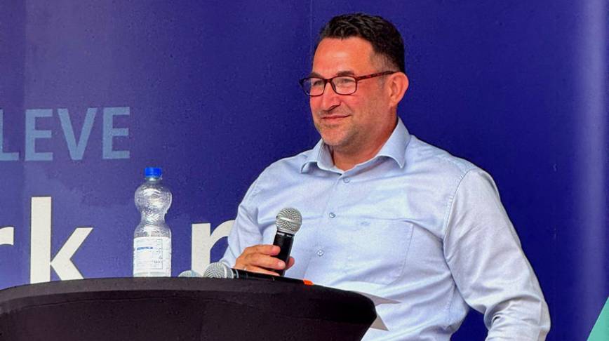 Duisburg belediye başkanı adayı Ayhan Yıldırım secmelerden destek bekliyor