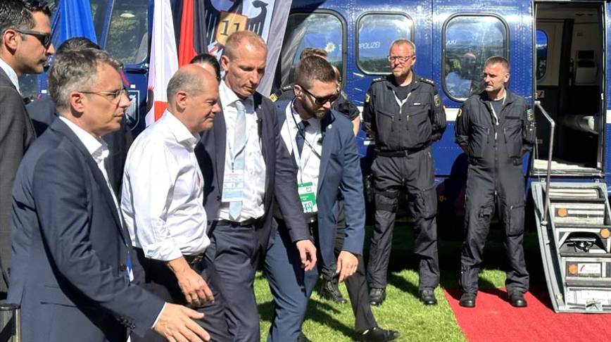 Almanya Başbakanlık binasında "Açık Kapı Günü" etkinliği yapıldı