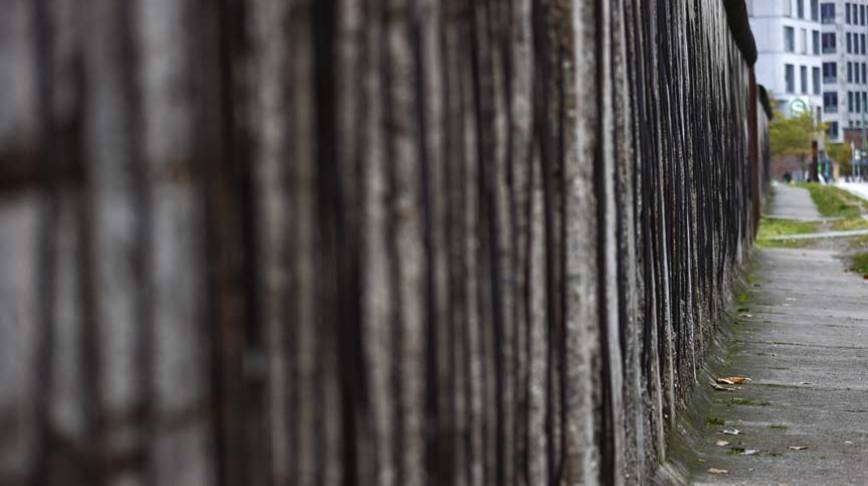 Berlin Duvarı'nın yıkılışının 36. yıldönümü Berlin Duvarı'nın yıkılışının 36. yıldönümü