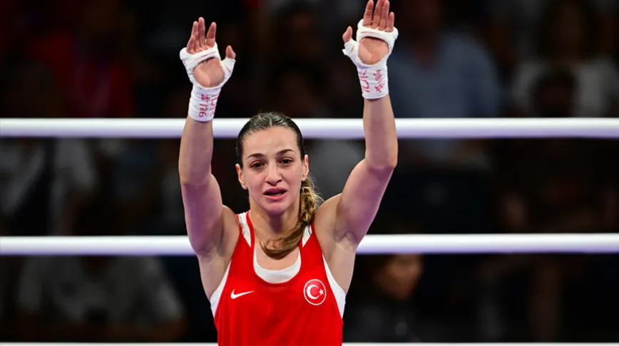 Milli boksör, Paris 2024'te madalyayı garantiledi
