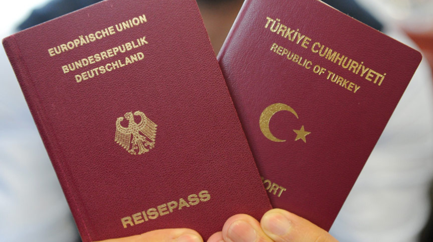 Federal Hükümet Alman vatandaşlığına geçişleri kolaylaştırmak istiyor