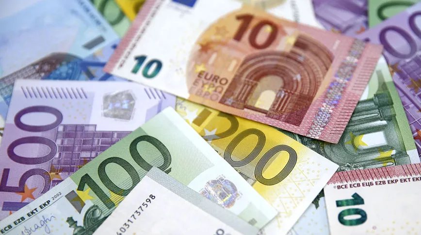 Euro banknotları yeniden tasarlanacak Euro banknotları yeniden tasarlanacak
