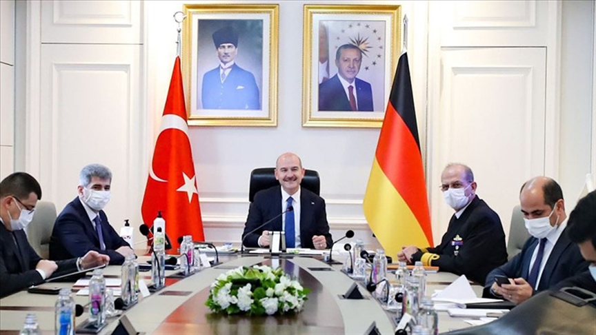 Soylu ve Seehofer terörle mücadeleyi görüştü Soylu ve Seehofer terörle mücadeleyi görüştü