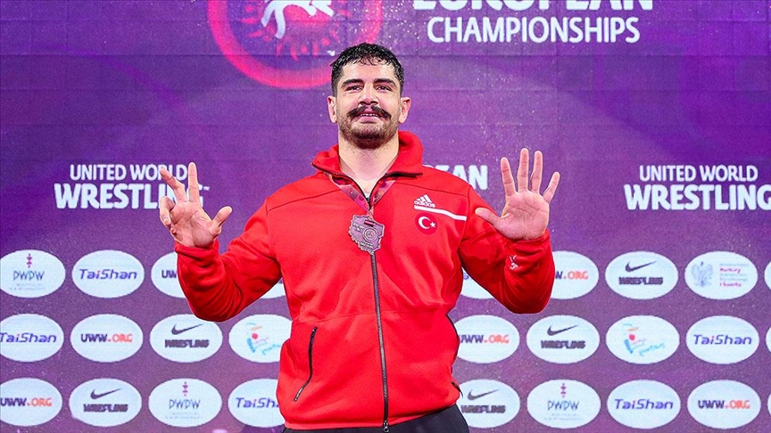 Taha Akgül yine Avrupa şampiyonu oldu