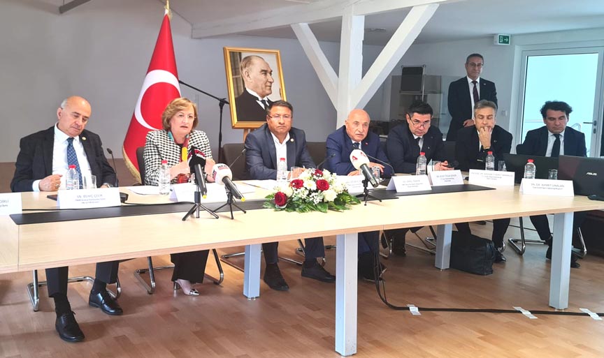 TBMM Dilekçe Komisyonu’na Essen’de eğitim brifingi TBMM Dilekçe Komisyonu’na Essen’de eğitim brifingi