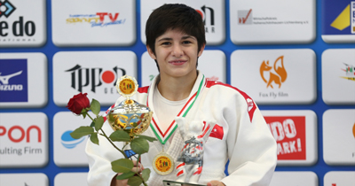 Tuğçe judoda altın madalya kazandı Tuğçe judoda altın madalya kazandı