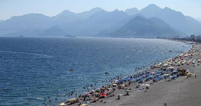 Antalya nüfusunun iki misli turist ağırladı Antalya nüfusunun iki misli turist ağırladı